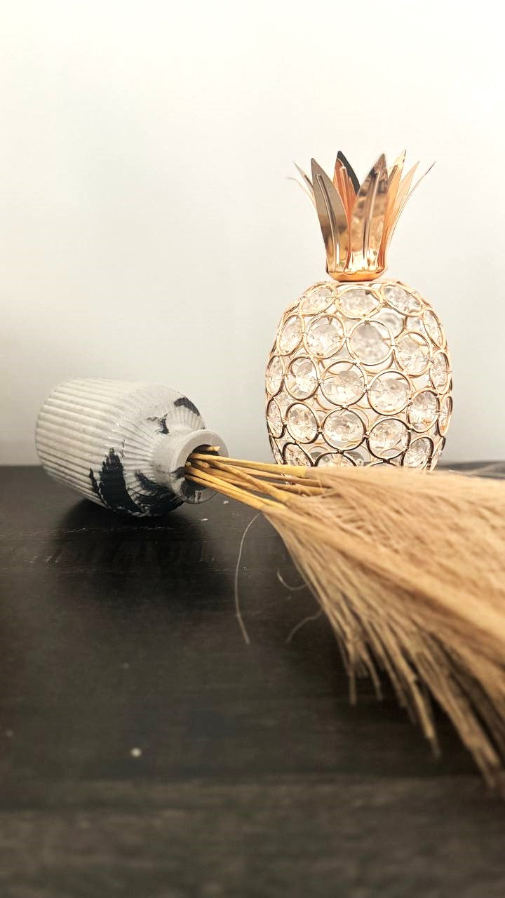 Vase – Modern & Minimalist Bud Vase for Home & Office Decor