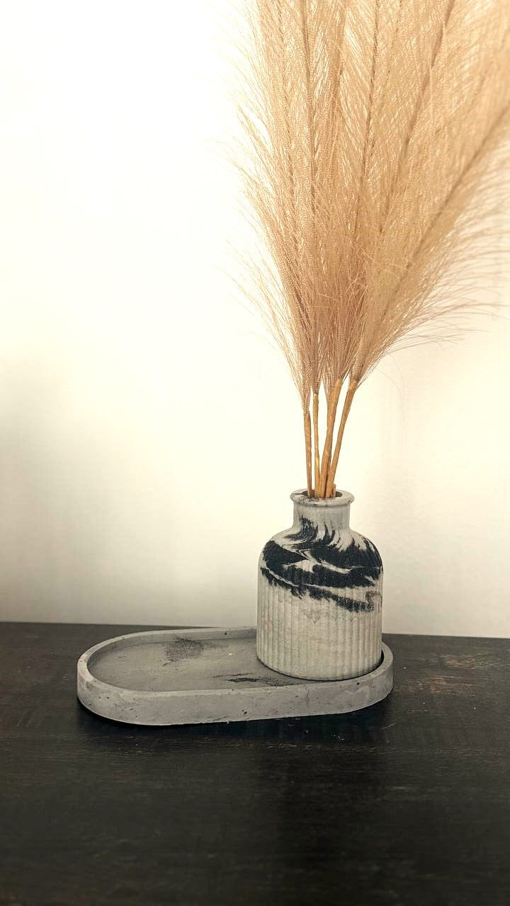 Vase – Modern & Minimalist Bud Vase for Home & Office Decor