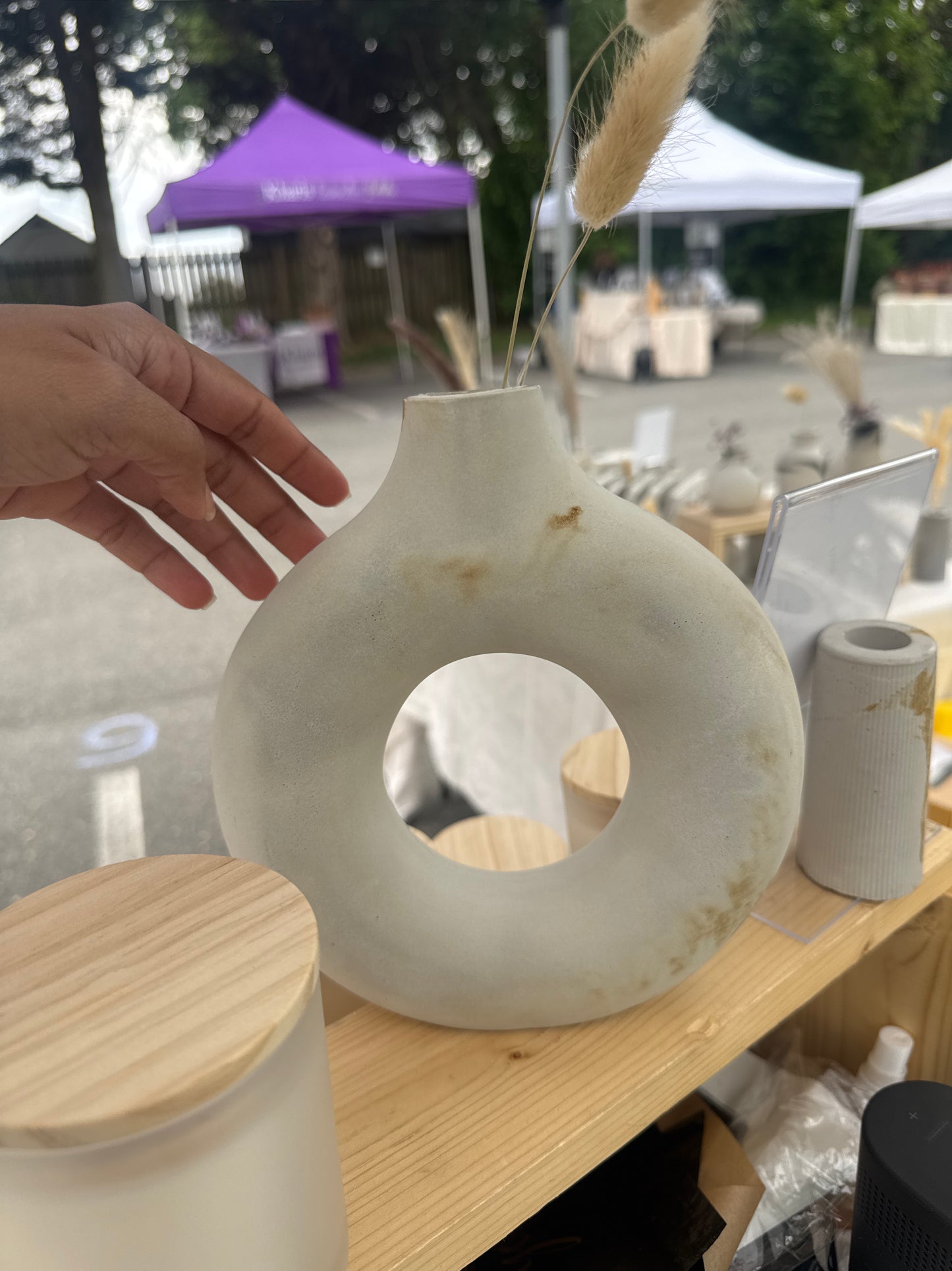 Halo vase
