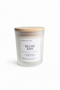 Vela de lujo Blush Kiss – Vidrio esmerilado de 237 ml | Cera de soja y coco vertida a mano | Limpia y sin toxinas